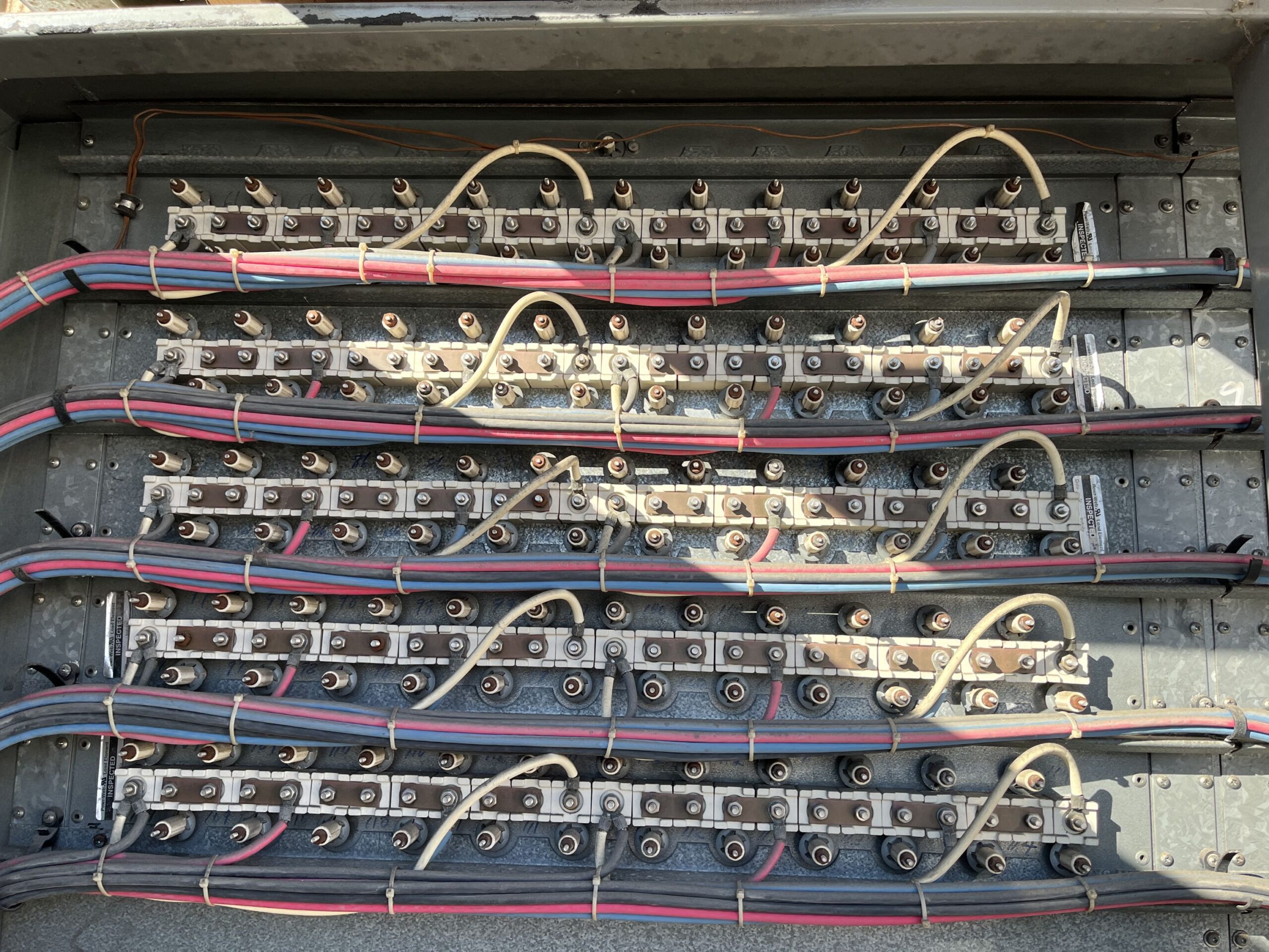 2000kw 480VAC Simplex Forced Air-Cooled Resistive Load Bank LBS Series SN- 36970-99-43