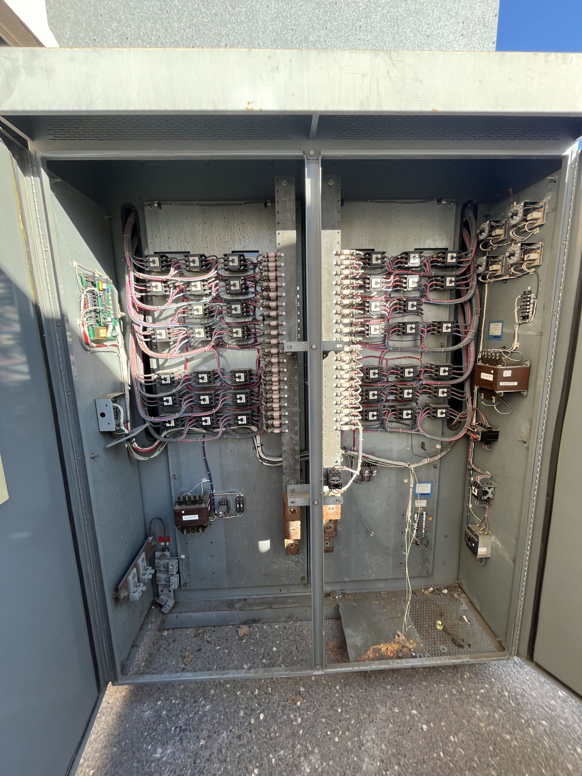 2000kw 480VAC Simplex Forced Air-Cooled Resistive Load Bank LBS Series SN- 36970-99-43_5